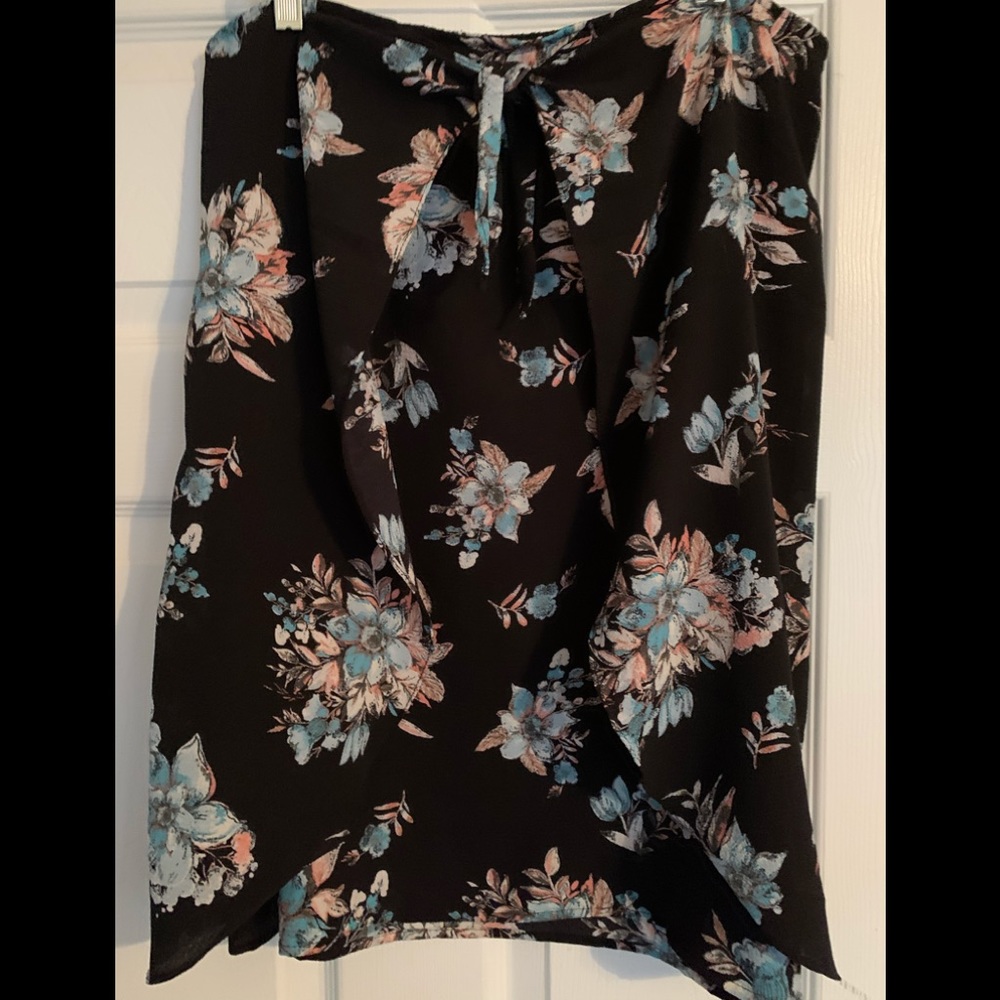 Daisy Fuentes HSN floral skirt sz L New